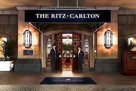 럭셔리와 편안함, The Ritz-Carlton Osaka