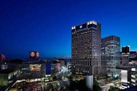 도심의 편안함, The Yokohama Bay Sheraton Hotel & Towers